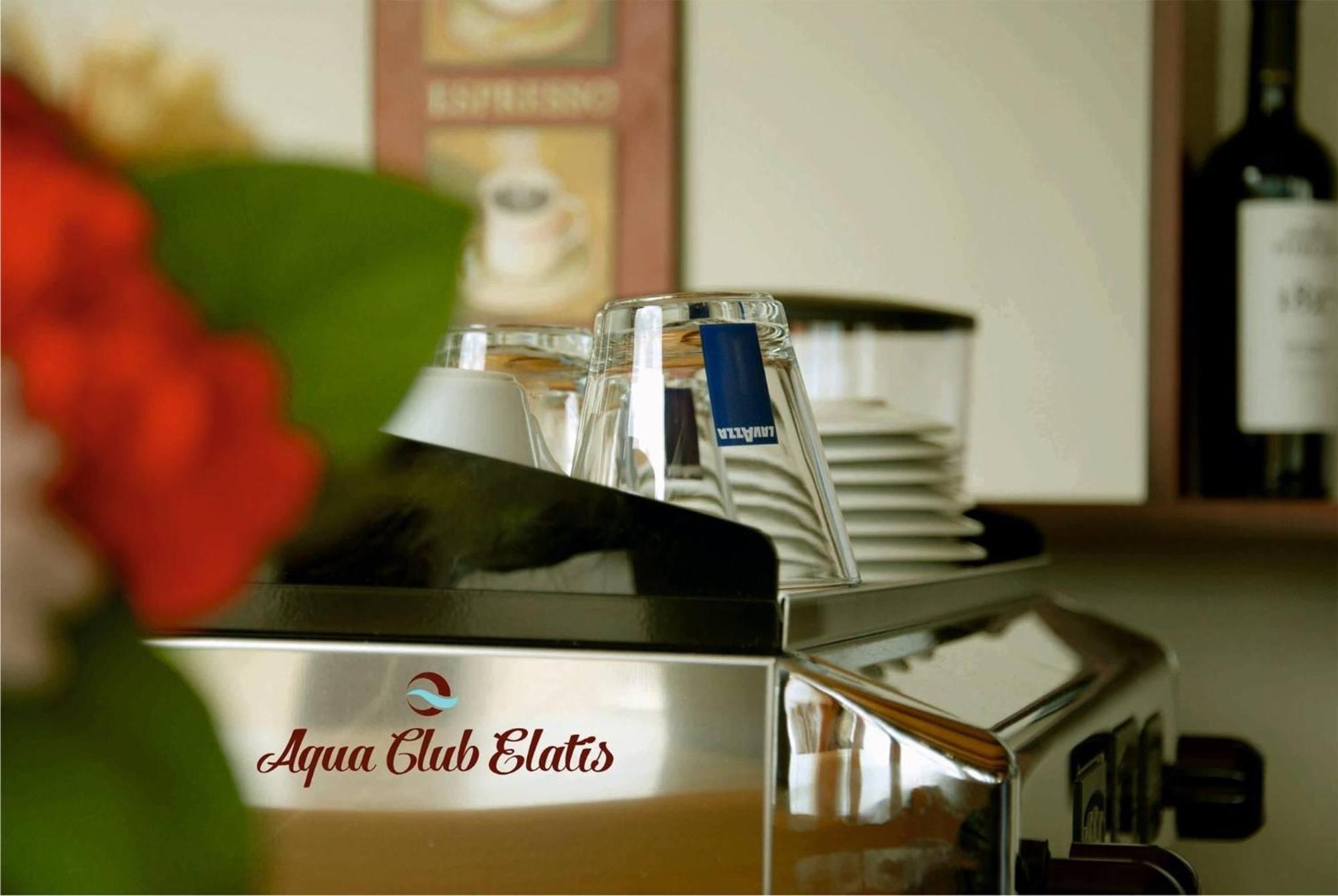 Hotel Aqua Club Elatis Avrig Exterior foto